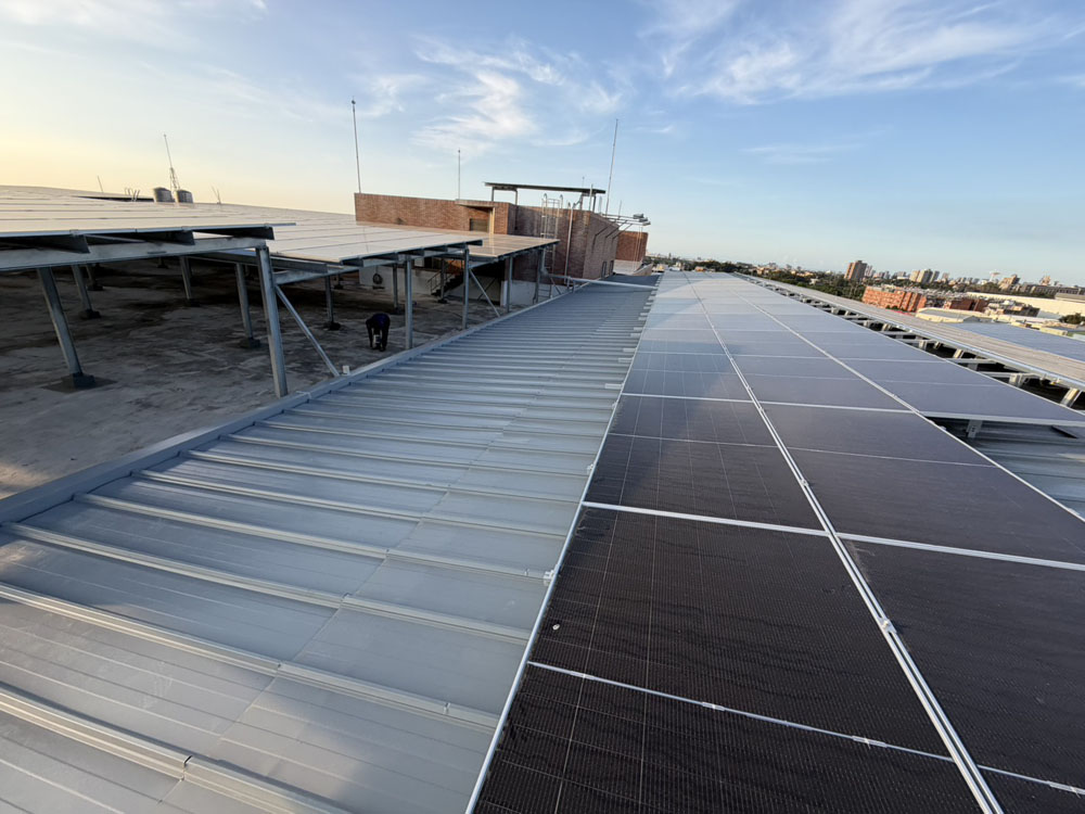 桃園太陽能烤漆浪板工程